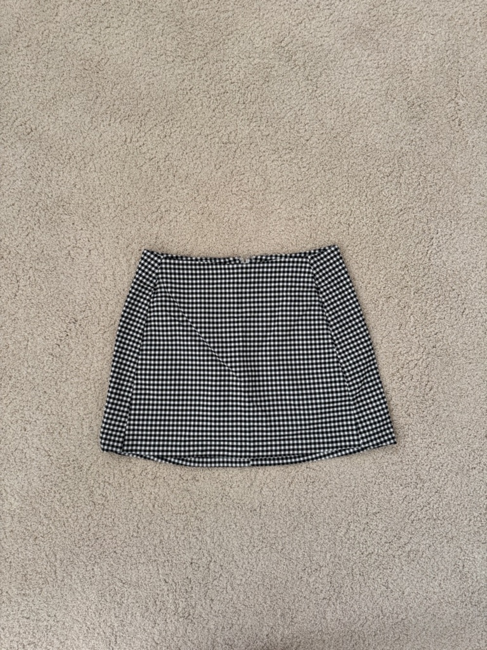 Urban Outfitters Black and White Gingham Women's Mini Skirt